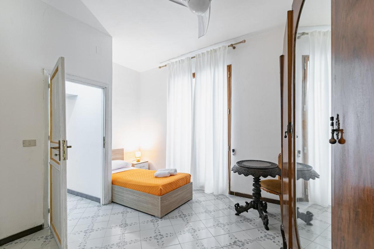 Piazza Pretoria & Quattro Canti Roomy Flats With Balconies ปาแลร์โม ภายนอก รูปภาพ
